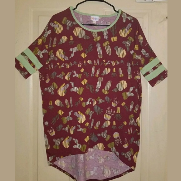 LuLaRoe Irma Hi low Cactus Succulent Pattern Top - Picture 3 of 5